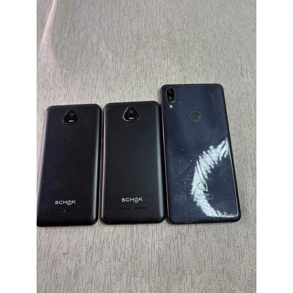 Bundle of parts, cell phones
